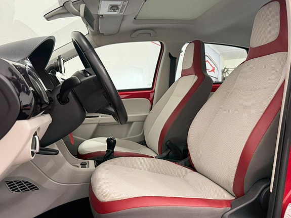 Volkswagen UP! 8 of 17