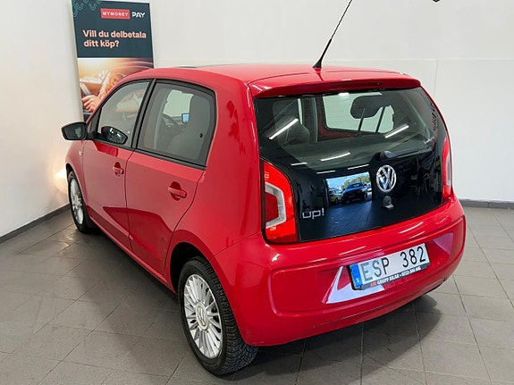 Volkswagen UP! 7 of 17
