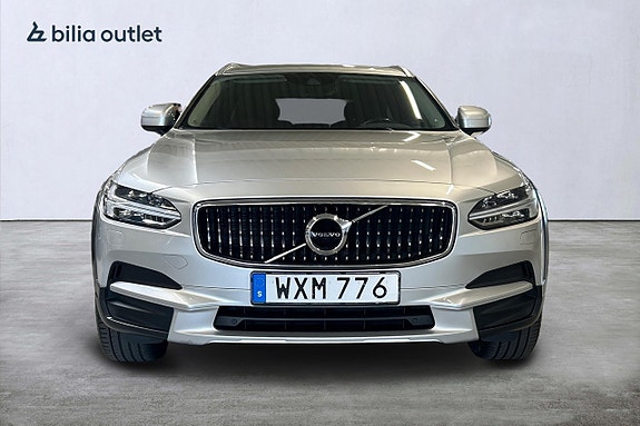 Volvo V90 Cross Country 3 of 26