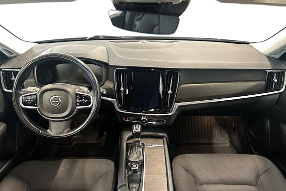 Volvo V90 Cross Country 12 of 26