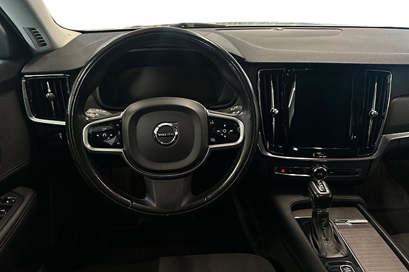 Volvo V90 Cross Country 16 of 26