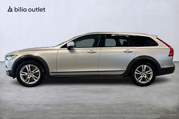 Volvo V90 Cross Country 9 of 26