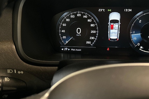 Volvo V90 Cross Country 18 of 26