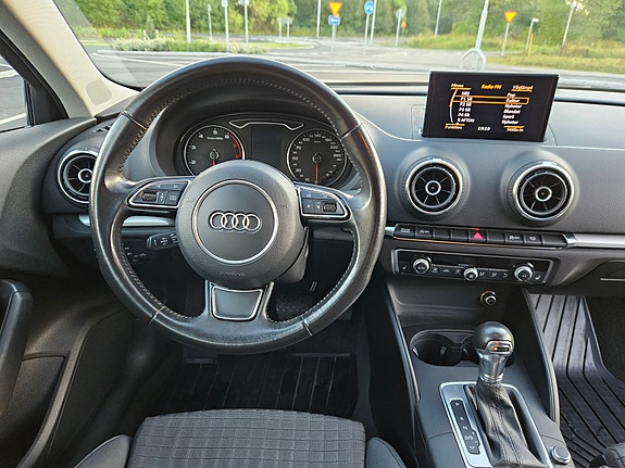 Audi A3 6 of 12