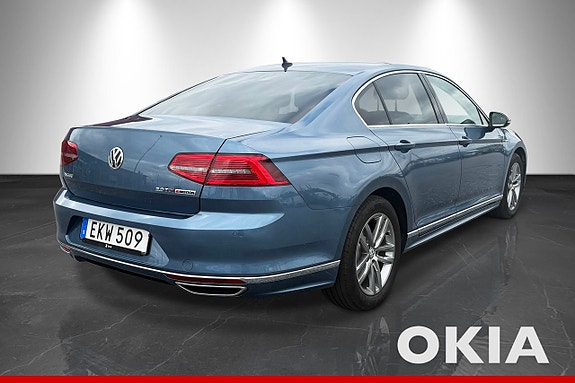 Volkswagen Passat 8 of 19