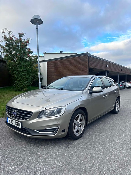 Volvo V60 4 of 7