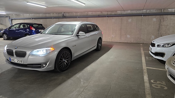BMW 520d 5 of 7