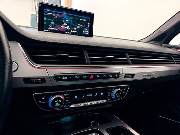 Audi Q7 14 of 29