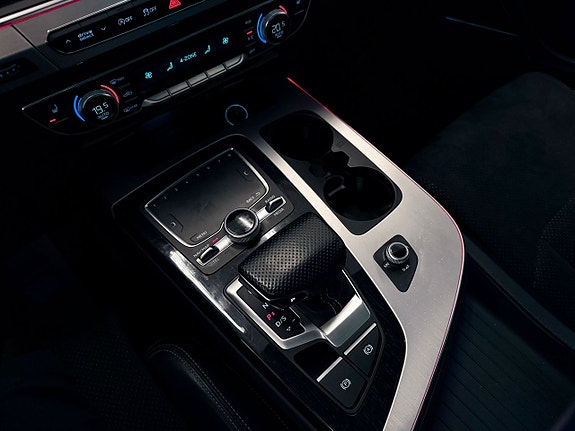 Audi Q7 23 of 29