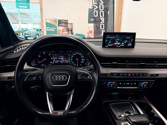 Audi Q7 13 of 29