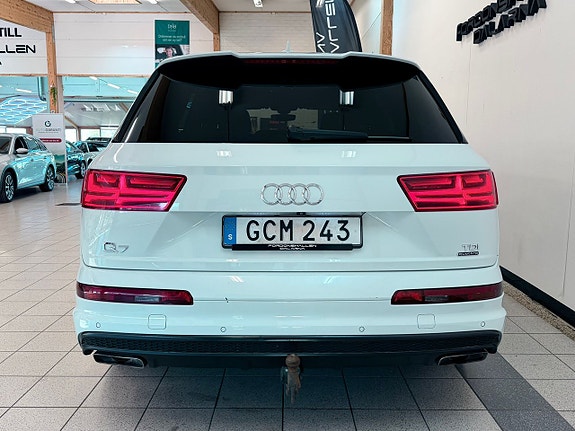 Audi Q7 5 of 29