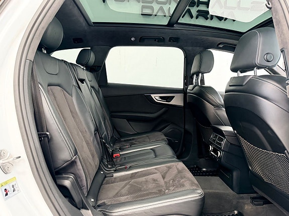 Audi Q7 10 of 29