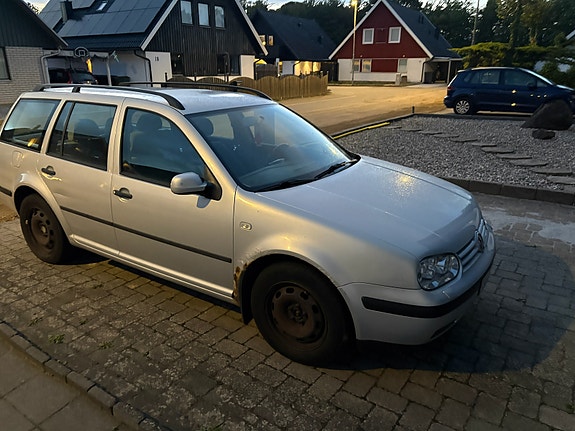 Volkswagen Golf IV 3 of 6