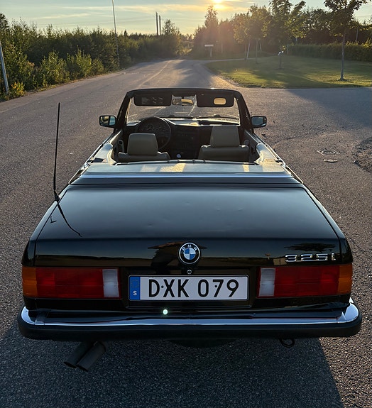 BMW 325i 5 of 21