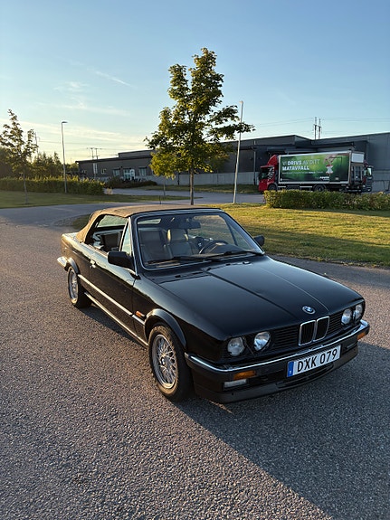 BMW 325i 13 of 21