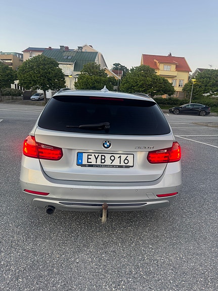 BMW 320d 3 of 6