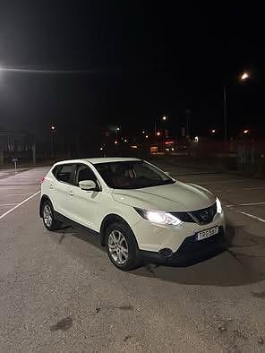 Nissan Qashqai 2 of 7