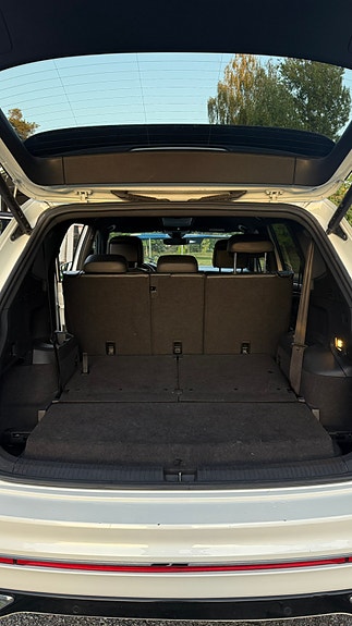 Volkswagen Tiguan Allspace 8 of 23