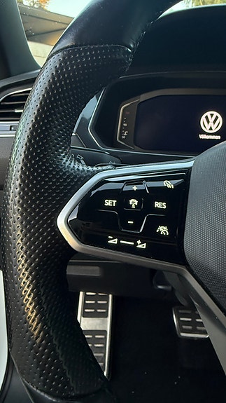 Volkswagen Tiguan Allspace 12 of 23