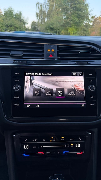 Volkswagen Tiguan Allspace 14 of 23