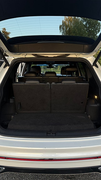 Volkswagen Tiguan Allspace 9 of 23