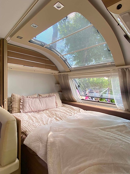 Adria Adora 573PT 5 of 8