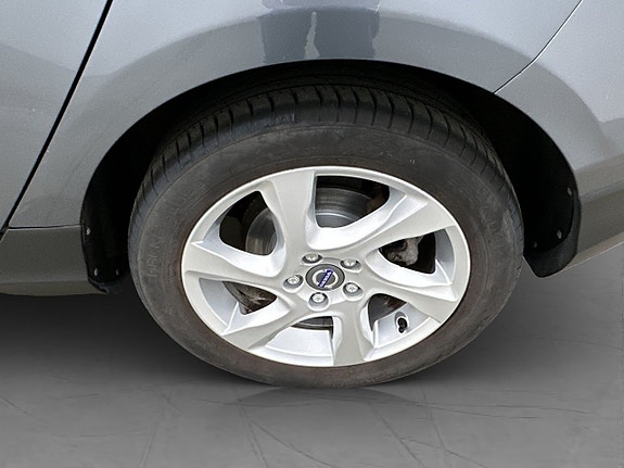 Volvo V40 Cross Country 25 of 27