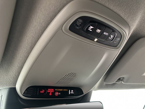 Volvo XC40 30 of 30