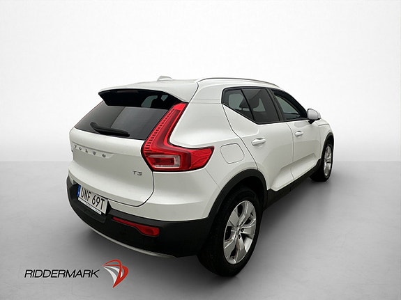 Volvo XC40 8 of 30