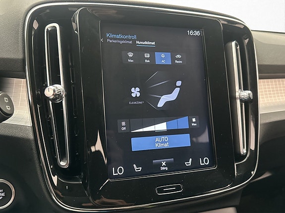 Volvo XC40 23 of 30