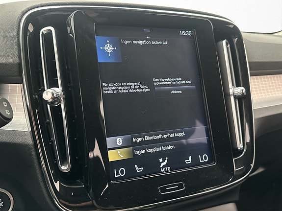 Volvo XC40 20 of 30