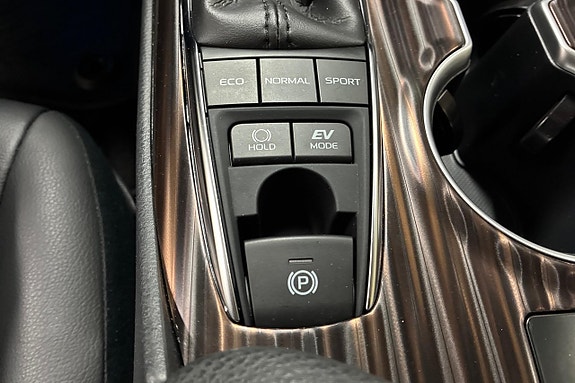Toyota Camry 26 of 28