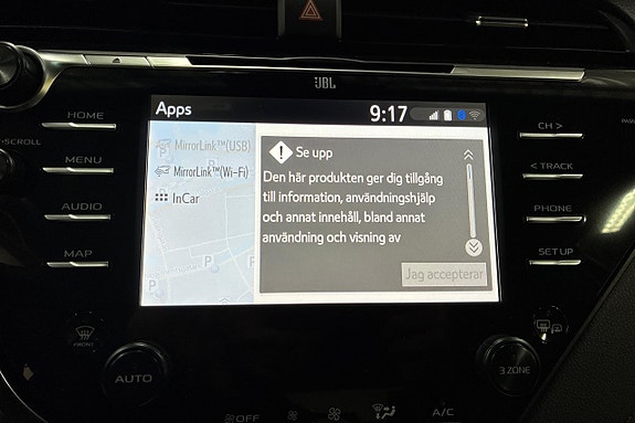 Toyota Camry 23 of 28
