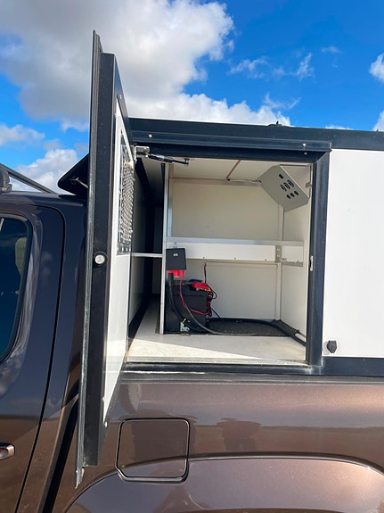 Volkswagen Amarok 9 of 11
