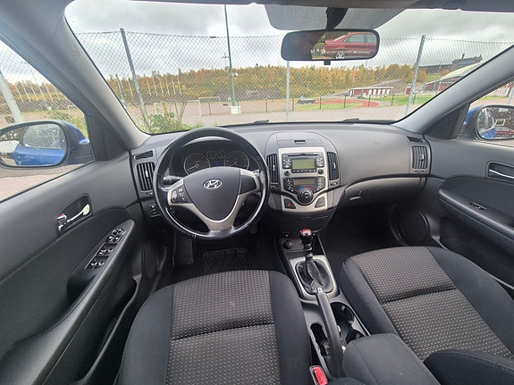 Hyundai i30 7 of 7