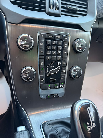 Volvo V40 19 of 22