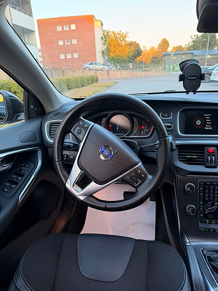 Volvo V40 10 of 22