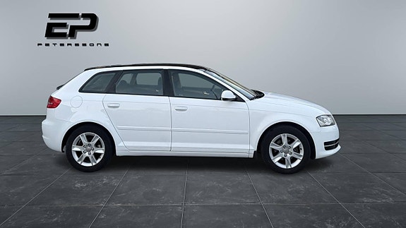 Audi A3 4 of 11