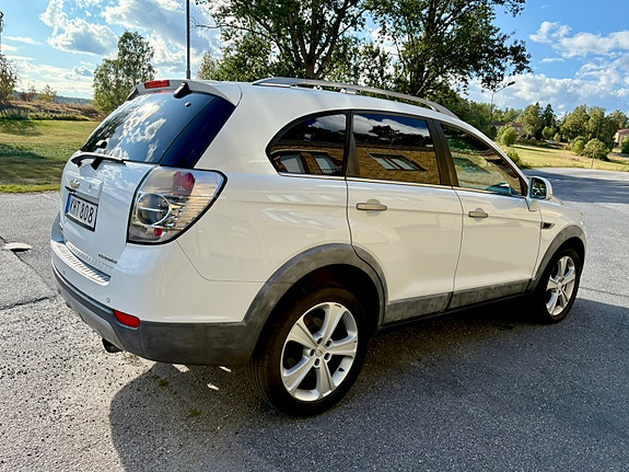 Chevrolet Captiva 4 of 10