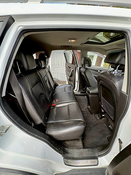 Chevrolet Captiva 8 of 10