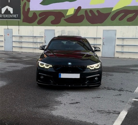 BMW 440i 2 of 3