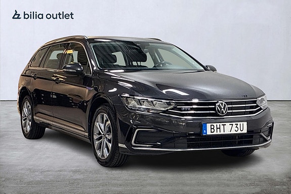Volkswagen Passat 4 of 25