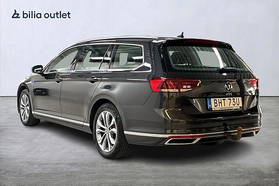 Volkswagen Passat 8 of 25