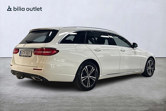 Mercedes-Benz E200 6 of 28