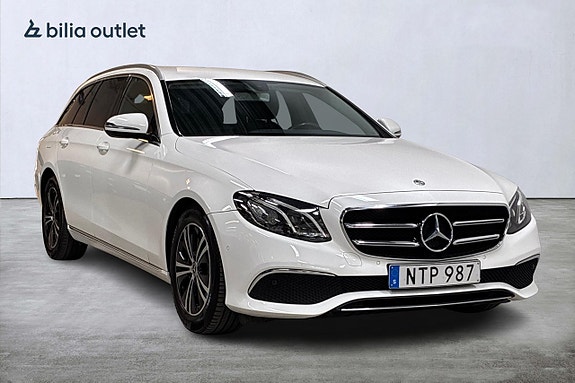 Mercedes-Benz E200 4 of 28