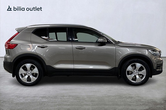 Volvo XC40 5 of 30