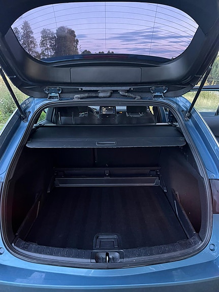 Toyota Corolla 5 of 12