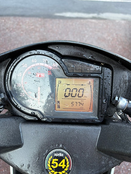 Aprilia SR50 3 of 6