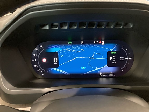 Volvo XC90 12 of 16