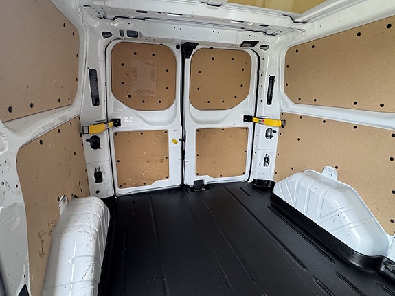 Ford Transit Custom 6 of 18